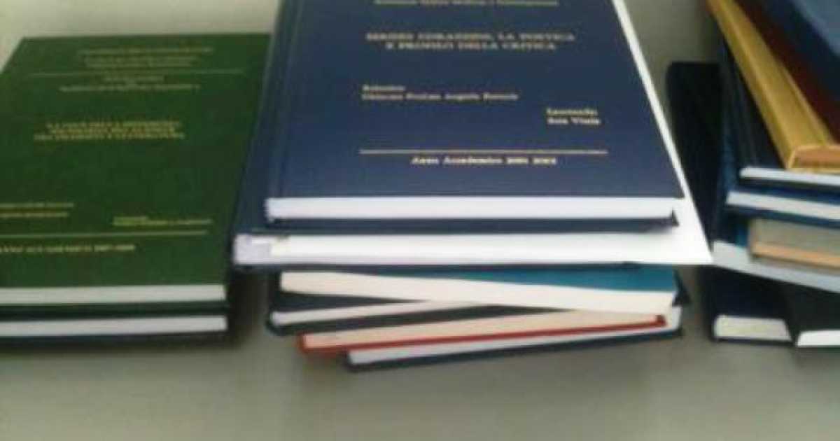 Universit� di Bari, tesi di laurea incustodite abbandonate nei corridoi